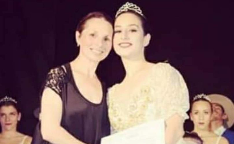  Carla Dortona junto a Ludmila Campos