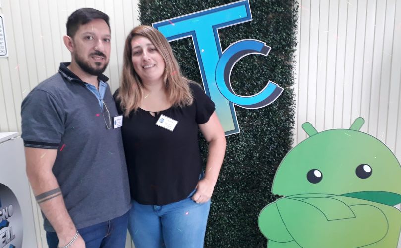 Adrián y Ayelén, una pareja que concreta su sueño