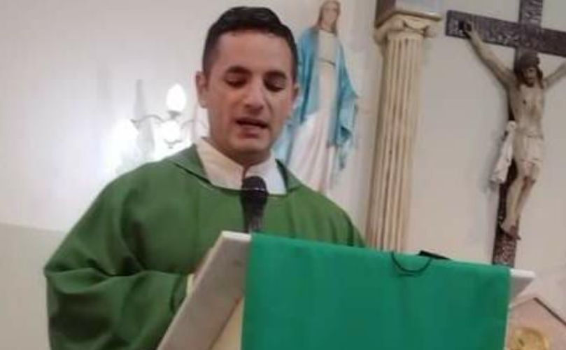 Padre Javier Perello