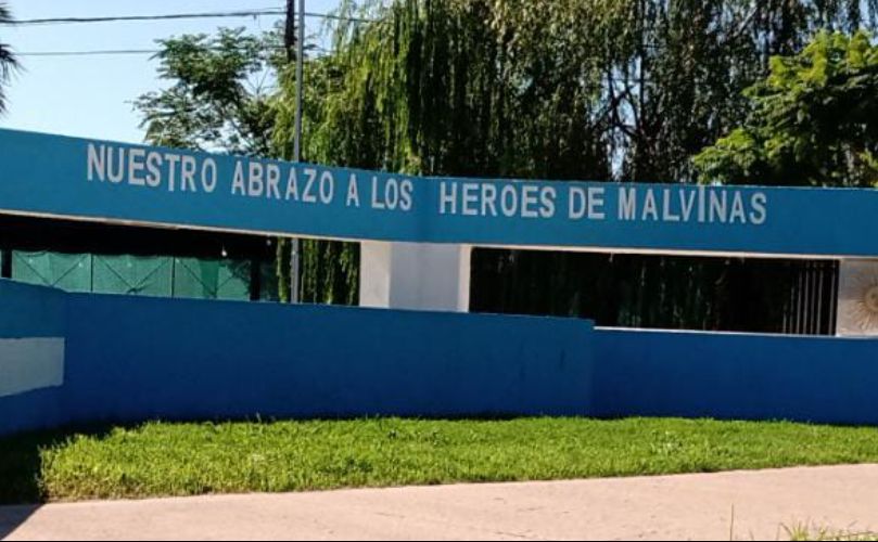 Monumento de héroes de Malvinas en General Lagos