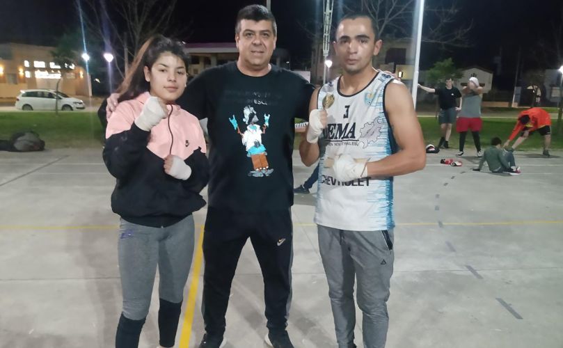 Cristian y XIomara junto a Raúl Zeballos