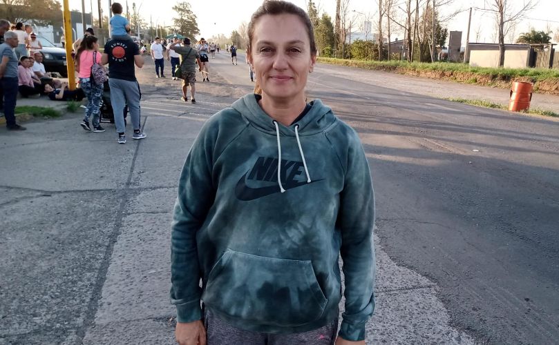 Natalia Giovacchini presente, aguardando el paso de la Virgen