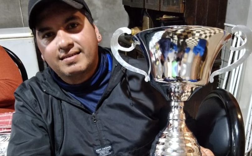 Esteban Fernández, entrenador y referente del fútbol 