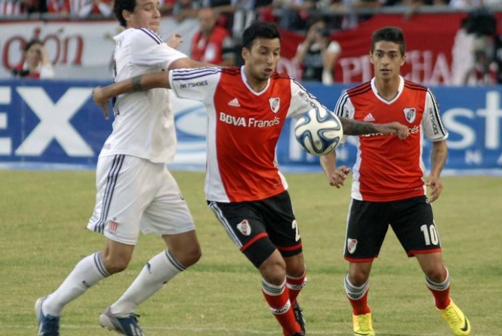 Estudiantes y River empataron sin goles