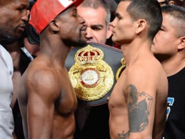 Los boxeadores ayer pasaron el pesaje y todo indica que habrá acuerdo por el tema de los guantes