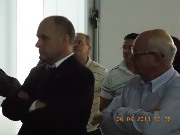 Norberto Scarpecci junto al Vicegobernador interiorizándose sobre las necesidades del pueblo