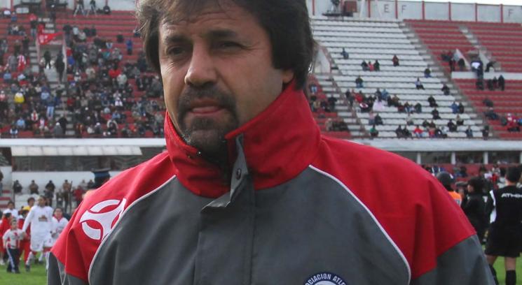 Caruso llevó al Bicho a la punta del torneo.