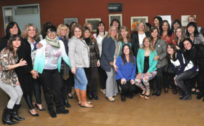 Plantel docente de la escuela 144- Foto (Guillermo Migoni)