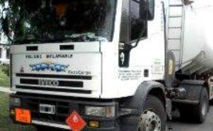 Robaron la bateria de un camión