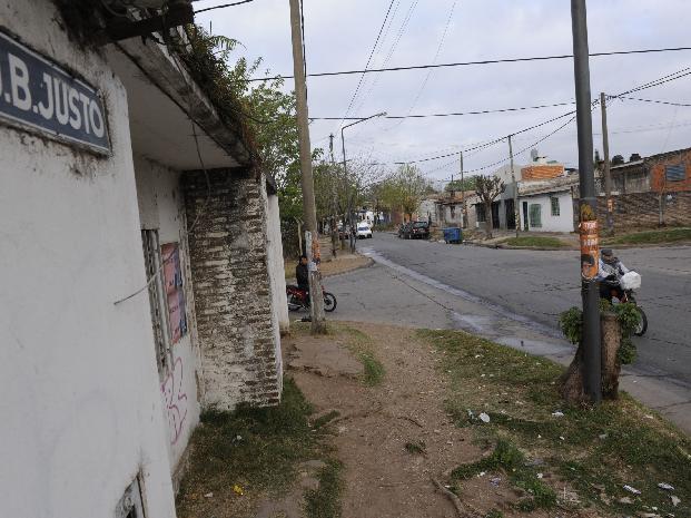 Juan B. Justo y Colombia, el lugar donde ocurrió el crimen. La víctima recibió tres impactos de bala
