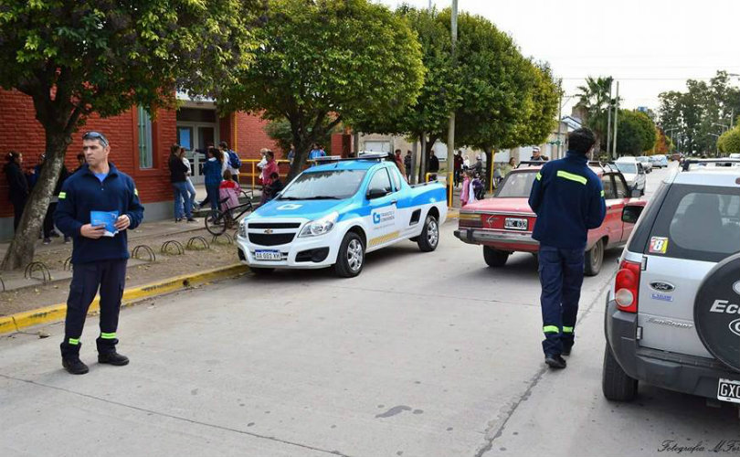 Violenta reacción contra un inspector