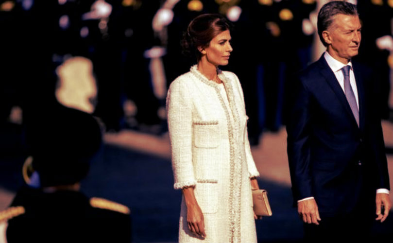 En una nueva escucha Cristina cuestiona a Macri. 