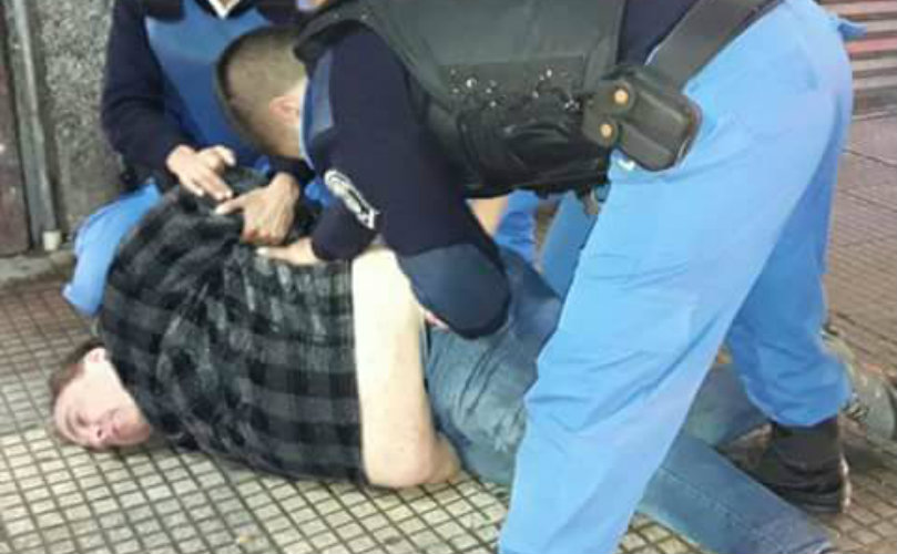 La Tota Santillan fue detenido de una manera humillante