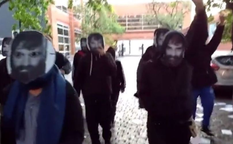 Fuerte escrache 