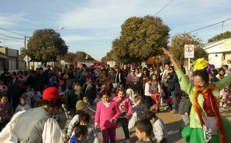 Colorida jornada de concientización vial 