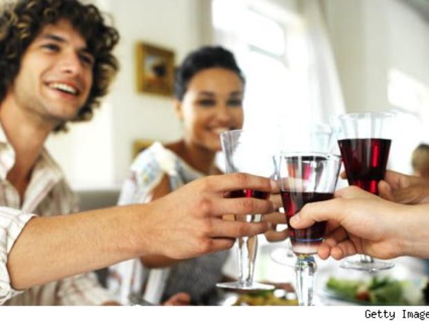 Beber con moderación tiene sus beneficios