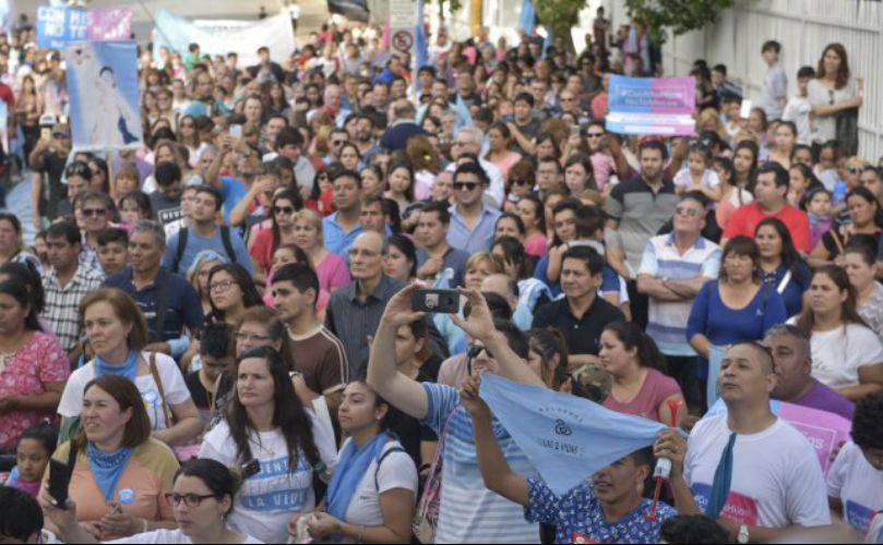 'Con mis hijos no te metas'