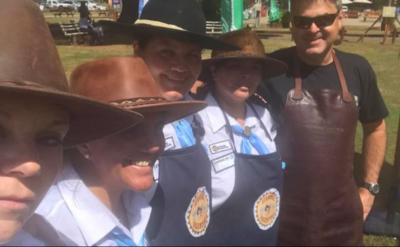 Equipo de asadoras
