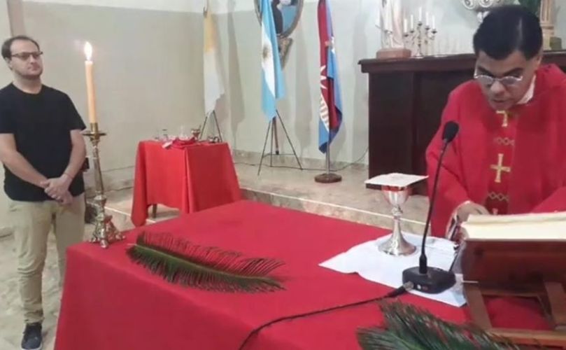 Cesar Gigli participó de la misa 