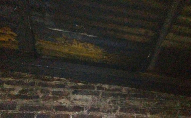Asi quedo parte de la vivienda
