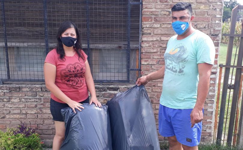Stefani junto a Maxi Solano