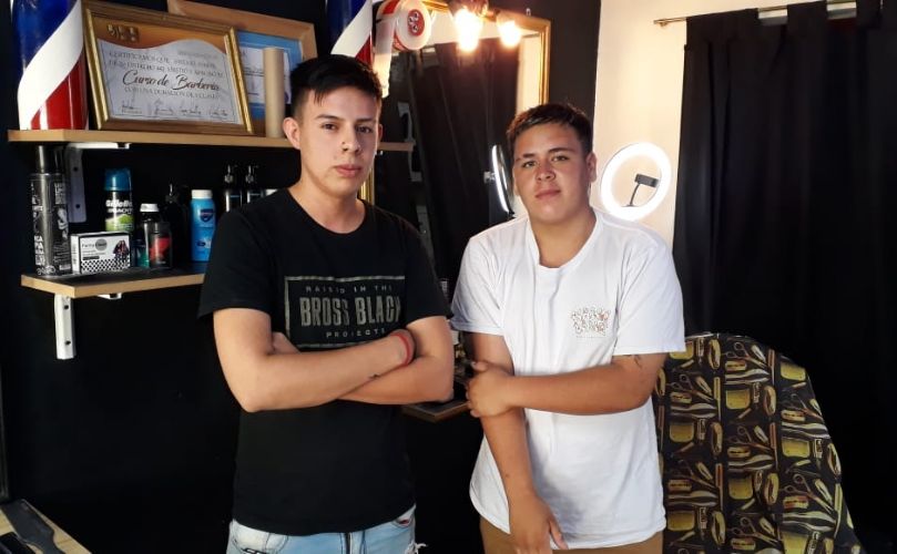 Dos jovenes emprendedores y apasionados