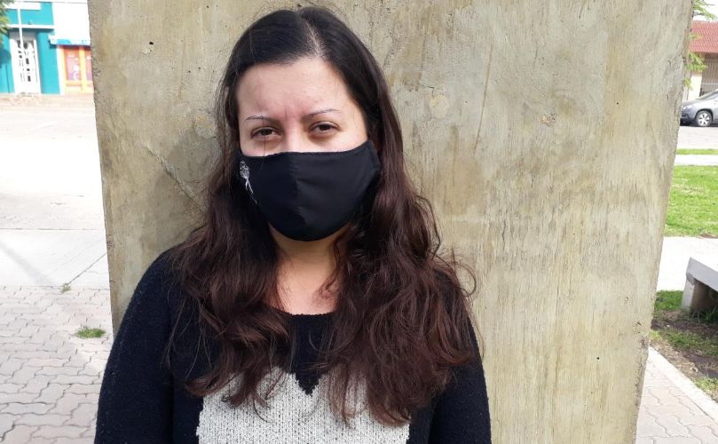 Stefany Zárate siempre ayudando