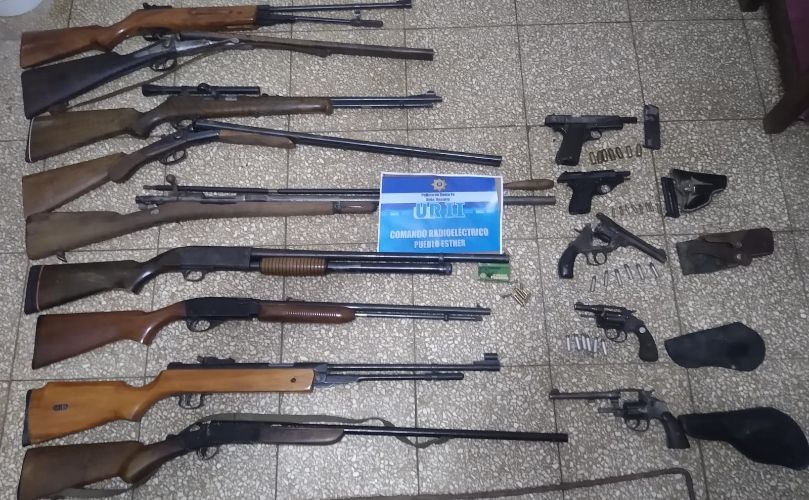 Secuestran un arsenal de armas 